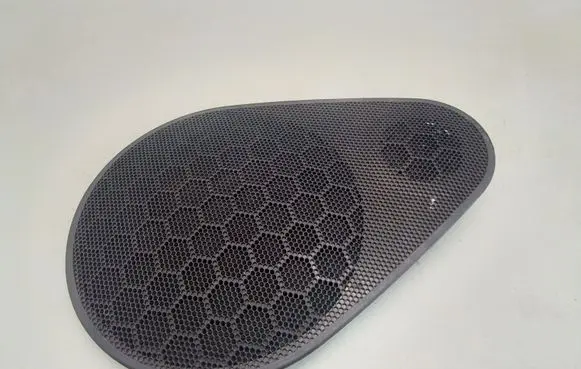 Side speaker trim/cover
