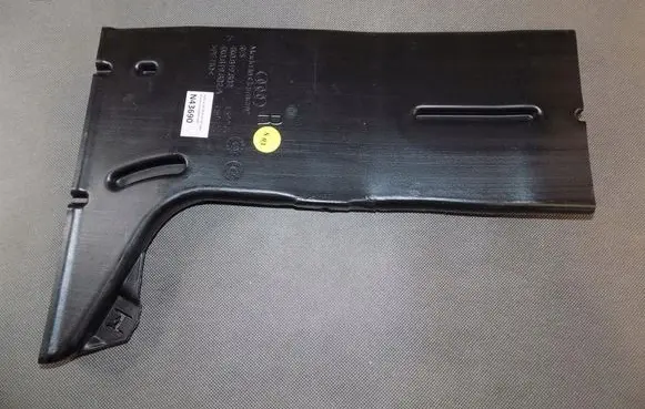Audi A7 S7 4K8 Cabin air duct channel 4K0819802