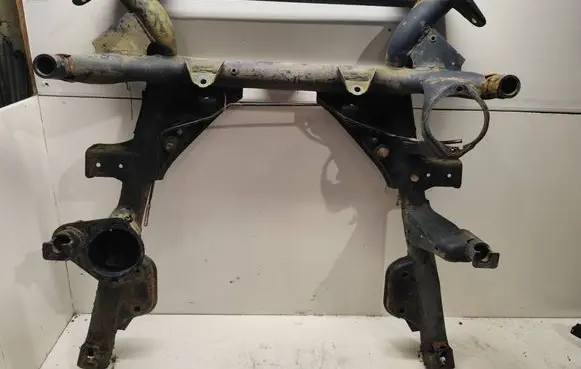BMW X5 E53 Front subframe 2121644