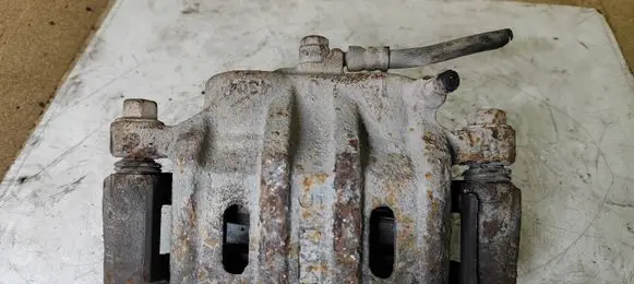 Citroen C-Crosser Front brake caliper