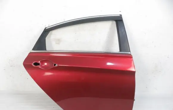 Hyundai Sonata Rear door