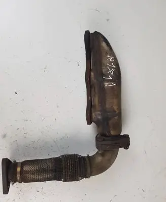 Audi A6 S6 C5 4B Exhaust manifold 059253033C