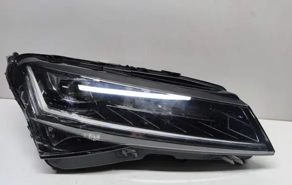 Skoda Superb B8 (3V) Headlight/headlamp 3V1941016D
