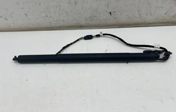 Audi Q3 F3 Tailgate/trunk strut/damper 83A827851A