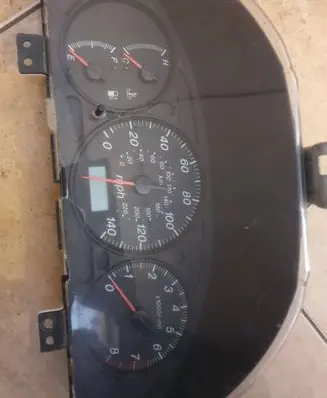 Mazda 323 Speedometer (instrument cluster) BlBJ6EC Bj6ec