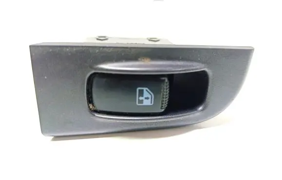 Hyundai Trajet Electric window control switch 935853A000