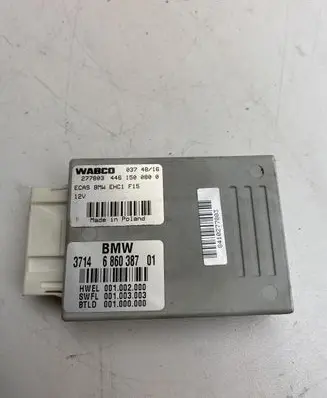 BMW X5 F15 Air suspension control unit module (rear) 686038701