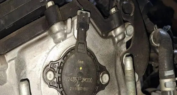 Hyundai Tucson IV NX4 Camshaft position sensor 243572M000