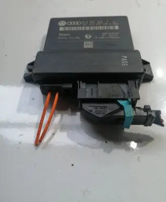 Audi A6 S6 C6 4F Gateway control module 4L0907468B 4L0910468A 401324