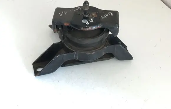 Engine mount bracket