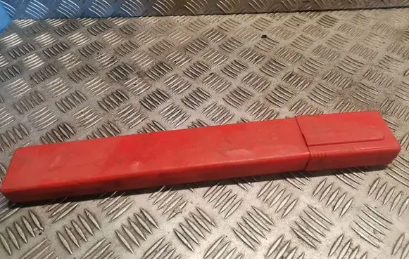 Mercedes-Benz E W211 Tool box 27R03899