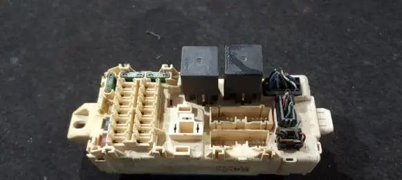 Mitsubishi Galant Fuse box set mr40589 etacs