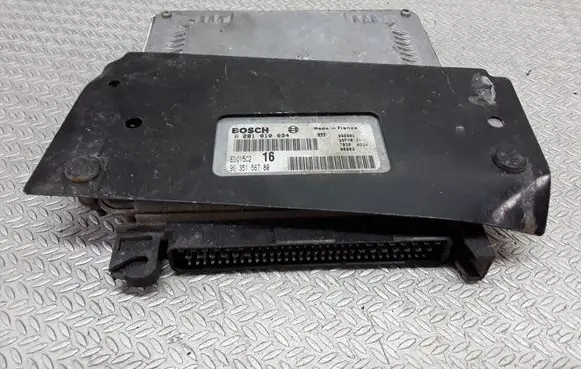 Peugeot 406 Engine control unit/module 0281010034 9635156780
