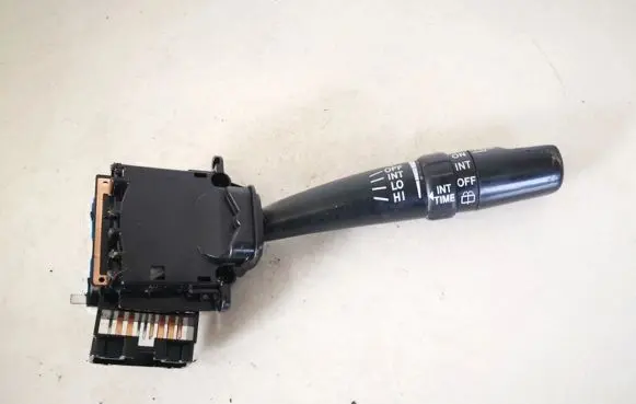 Toyota Avensis T220 Wiper control stalk 17a164lh