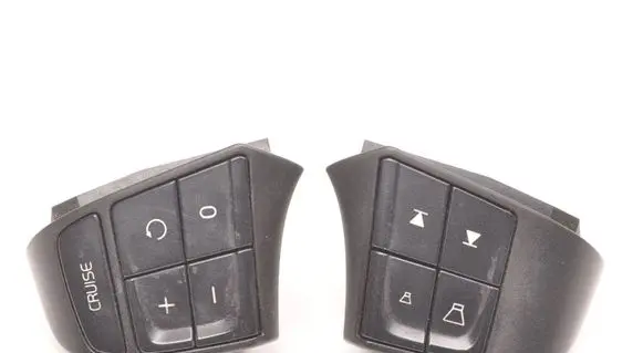 Volvo S40 Steering wheel buttons/switches 30710725