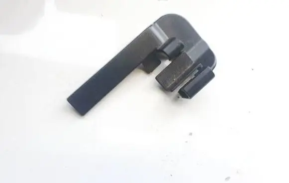 BMW 5 E60 E61 Rear seat side bottom trim 52107007699