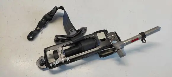 Volvo V50 Front seatbelt 609090100D 6270452 358320