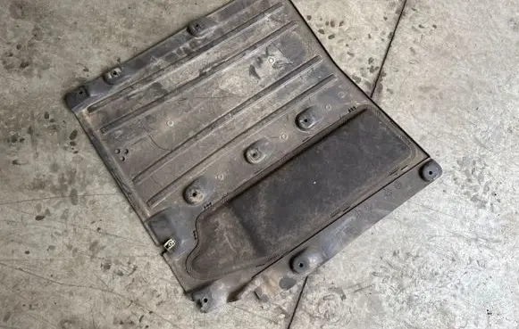 BMW 6 G32 Gran Turismo Gearbox bottom protection 7340745