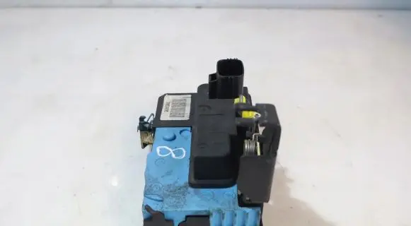 Volvo S80 Front door lock