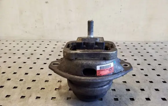 Land Rover Range Rover Sport L320 Engine mount bracket KKB500441G