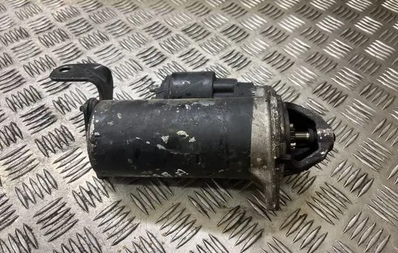 Opel Zafira A Starter motor 0001109015