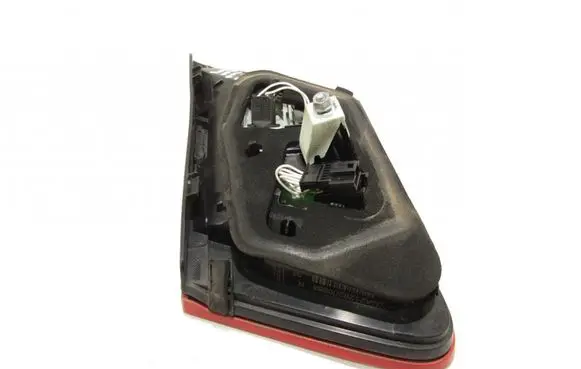 Tailgate rear/tail lights