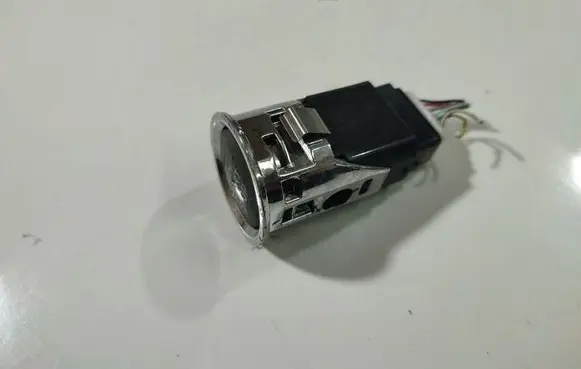 Toyota Corolla Verso AR10 Engine start stop button switch 