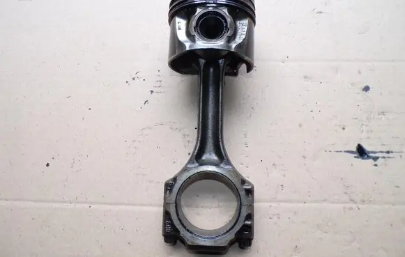 Audi A4 S4 B5 8D Piston with connecting rod 038F