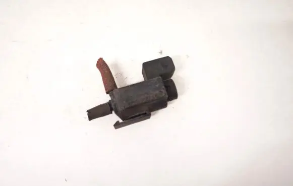 BMW 5 GT F07 Turbo solenoid valve 7810831 7.02318.00