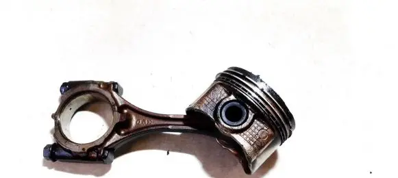 Piston with connecting rod