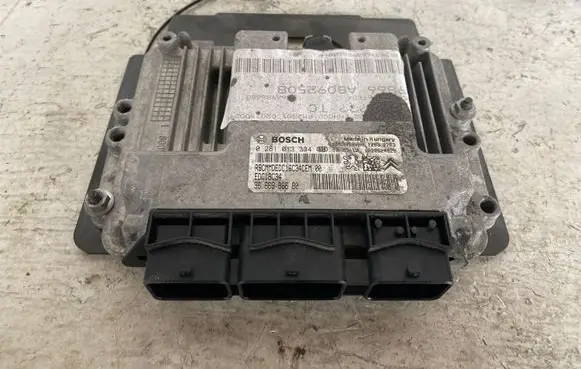 Peugeot 5008 Engine control unit/module 9653958980 9666986680 0281013334