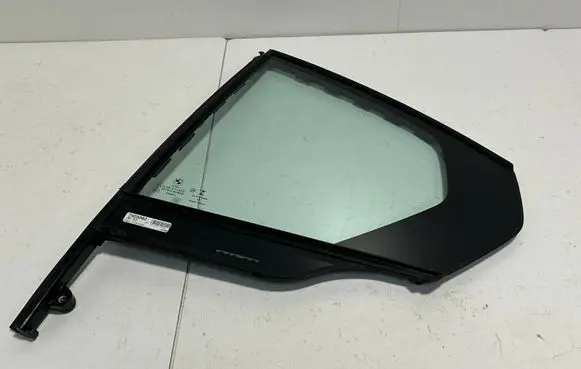 Rear vent window glass