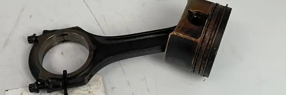 Mercedes-Benz C W203 Piston with connecting rod