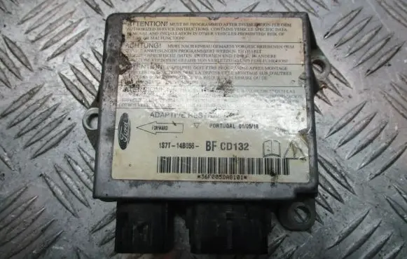 Ford Mondeo Mk III Airbag control unit/module 1S7T-14B056