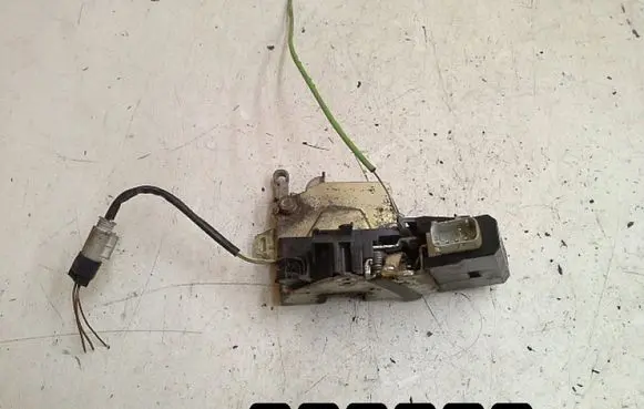 BMW 7 E38 Front door lock 