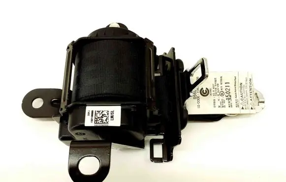 Middle seatbelt (rear)