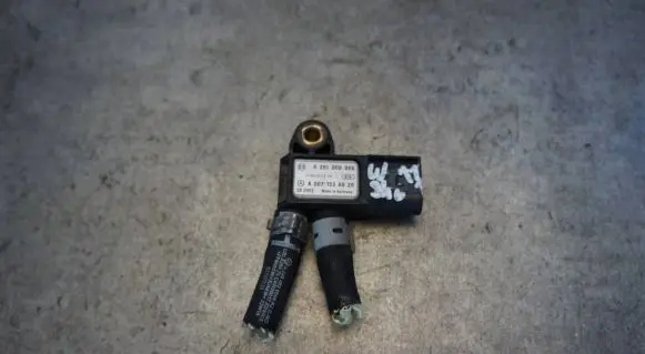 Mercedes-Benz B W246 W242 Exhaust gas pressure sensor A0071536028 450015281R 0281006066