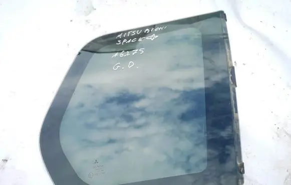 Mitsubishi Space Star Rear side window