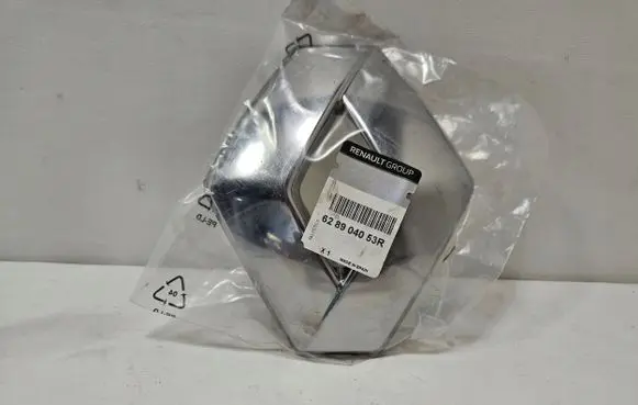 Renault Master III Manufacturer badge logo/emblem 628904053R