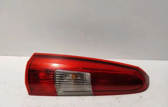 Volvo V70 Rear/tail lights 9154493