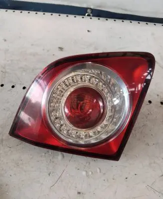Volkswagen Golf Plus Tailgate rear/tail lights