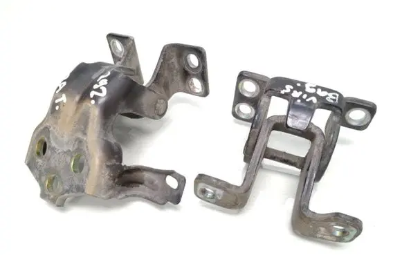 Suzuki Grand Vitara II Loading door hinge set 