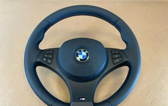 BMW X3 E83 Steering wheel 32303448451 32303455483