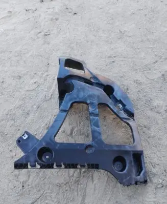 BMW X5 E70 Bumper support mounting bracket corner 7158446