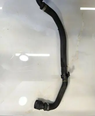 BMW X3 E83 Engine coolant pipe/hose