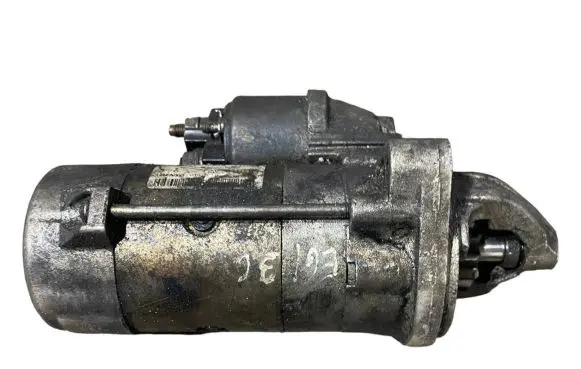 BMW 5 E60 E61 Starter motor 7788680