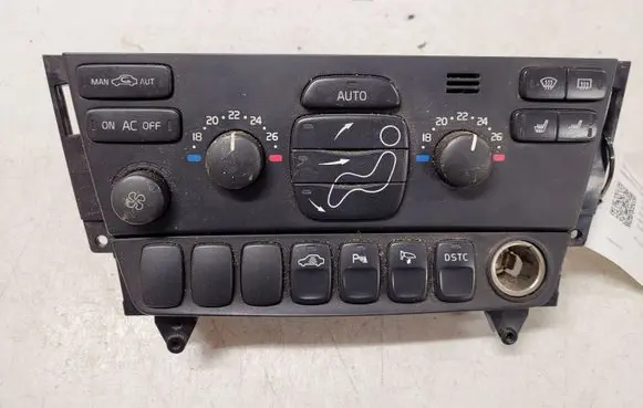 Volvo V70 Climate control unit 30746022 05W16E04 M416DC00111
