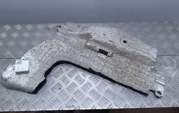 Maserati Levante Heat shield in engine bay 