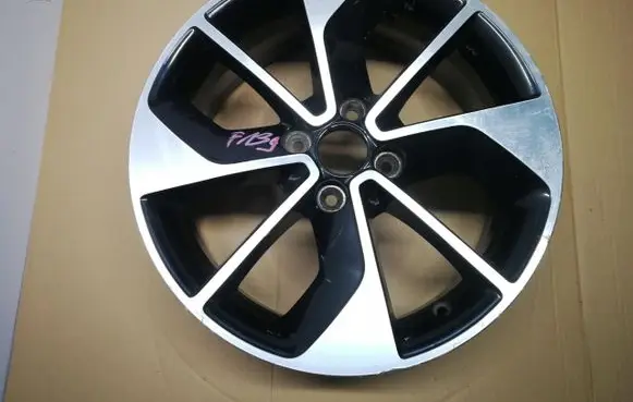 R16 alloy rim