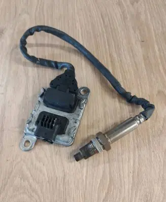 Mercedes-Benz S W222 Lambda probe sensor A0009058011 SNS1005 A3C0105750002